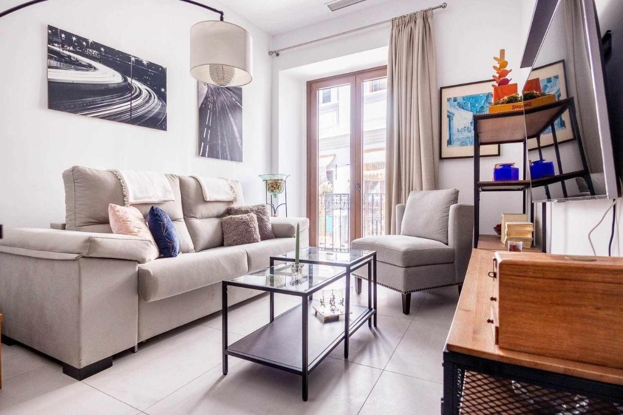 Comfy Away - Apartamento Exclusivo Mercado De Triana Con Balcon 塞维利亚 外观 照片