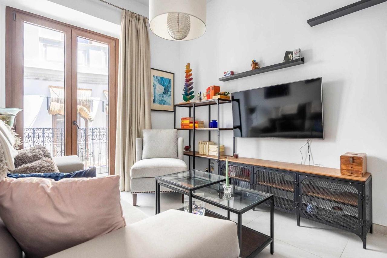 Comfy Away - Apartamento Exclusivo Mercado De Triana Con Balcon 塞维利亚 外观 照片