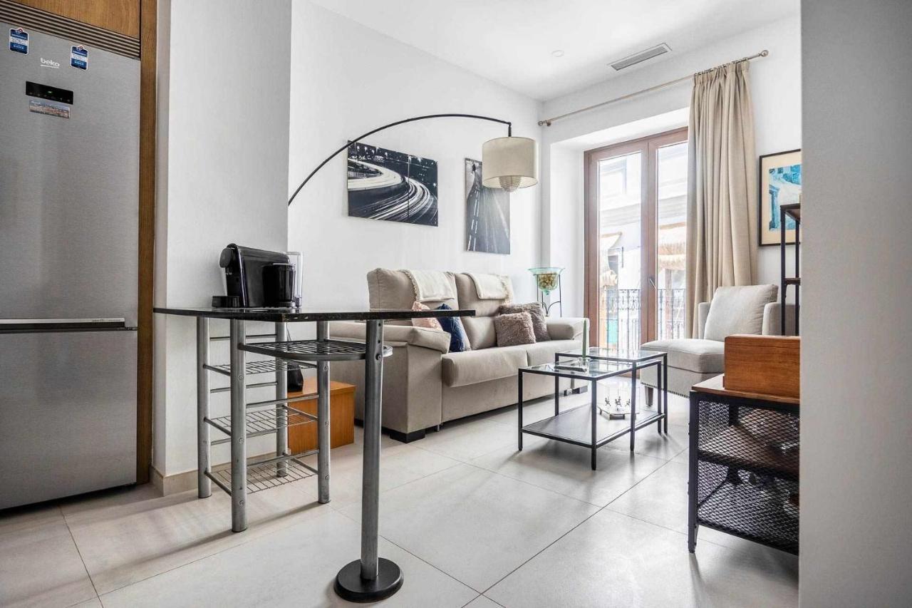 Comfy Away - Apartamento Exclusivo Mercado De Triana Con Balcon 塞维利亚 外观 照片