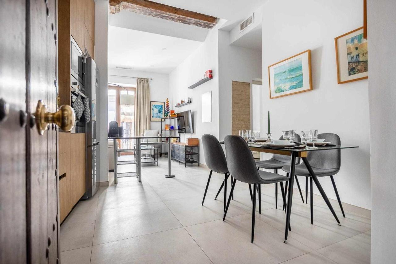 Comfy Away - Apartamento Exclusivo Mercado De Triana Con Balcon 塞维利亚 外观 照片