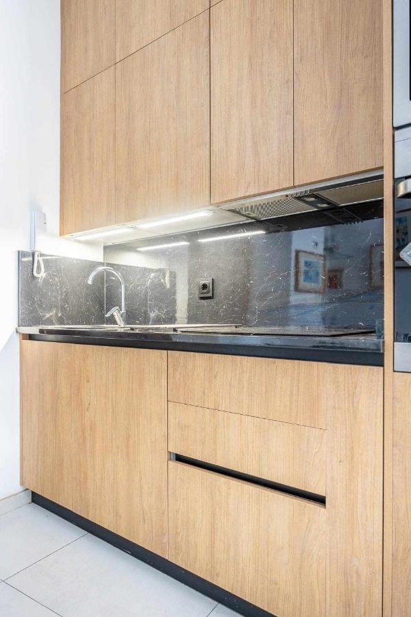 Comfy Away - Apartamento Exclusivo Mercado De Triana Con Balcon 塞维利亚 外观 照片