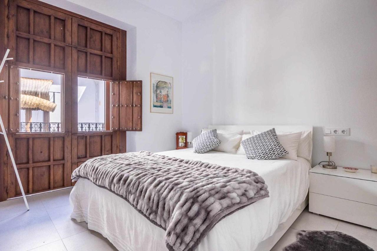 Comfy Away - Apartamento Exclusivo Mercado De Triana Con Balcon 塞维利亚 外观 照片